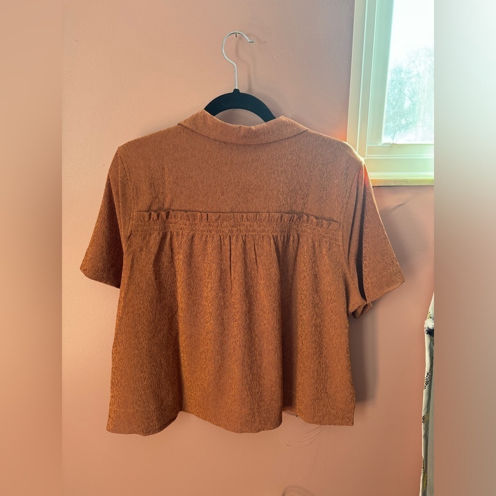 NWT Athleta Brown Echo Short Sleeve Shirt - Picture 4 of 5